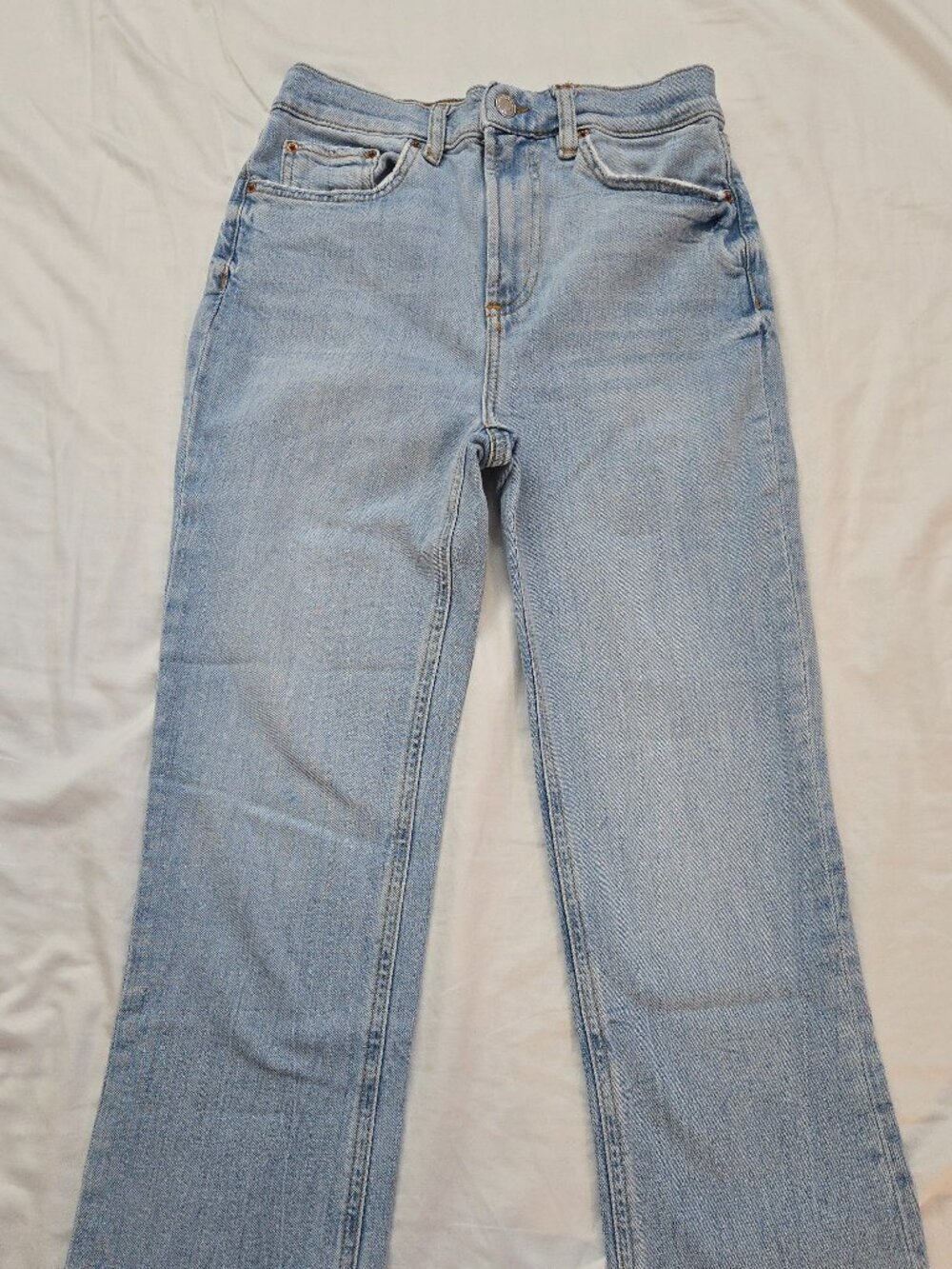 ZARA light straight jeans destress bottom